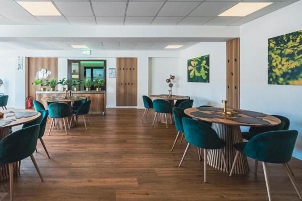 Hotel Eichengrund Cochstedt Hecklingen  Esterno foto